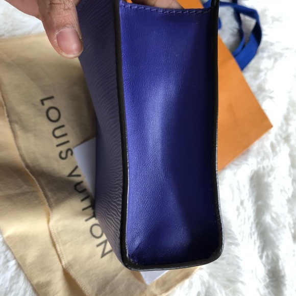 Louis Vuitton toiletry pouch 19. - Picture 5 of 8